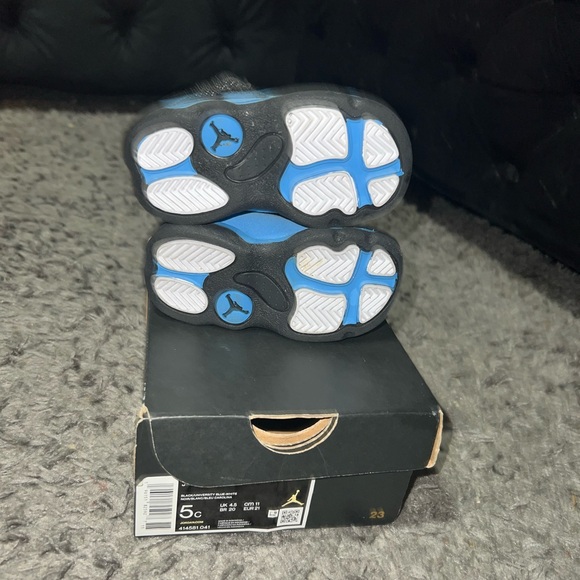 Jordan 13 - Picture 2 of 3